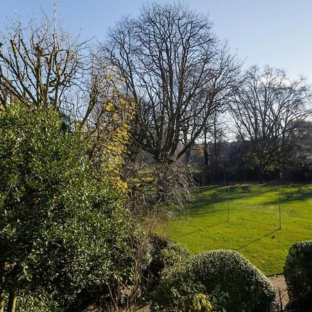 Elegant Earl'S Court 2 Bedroom Flat Just 4 Minutes From Tube London Kültér fotó
