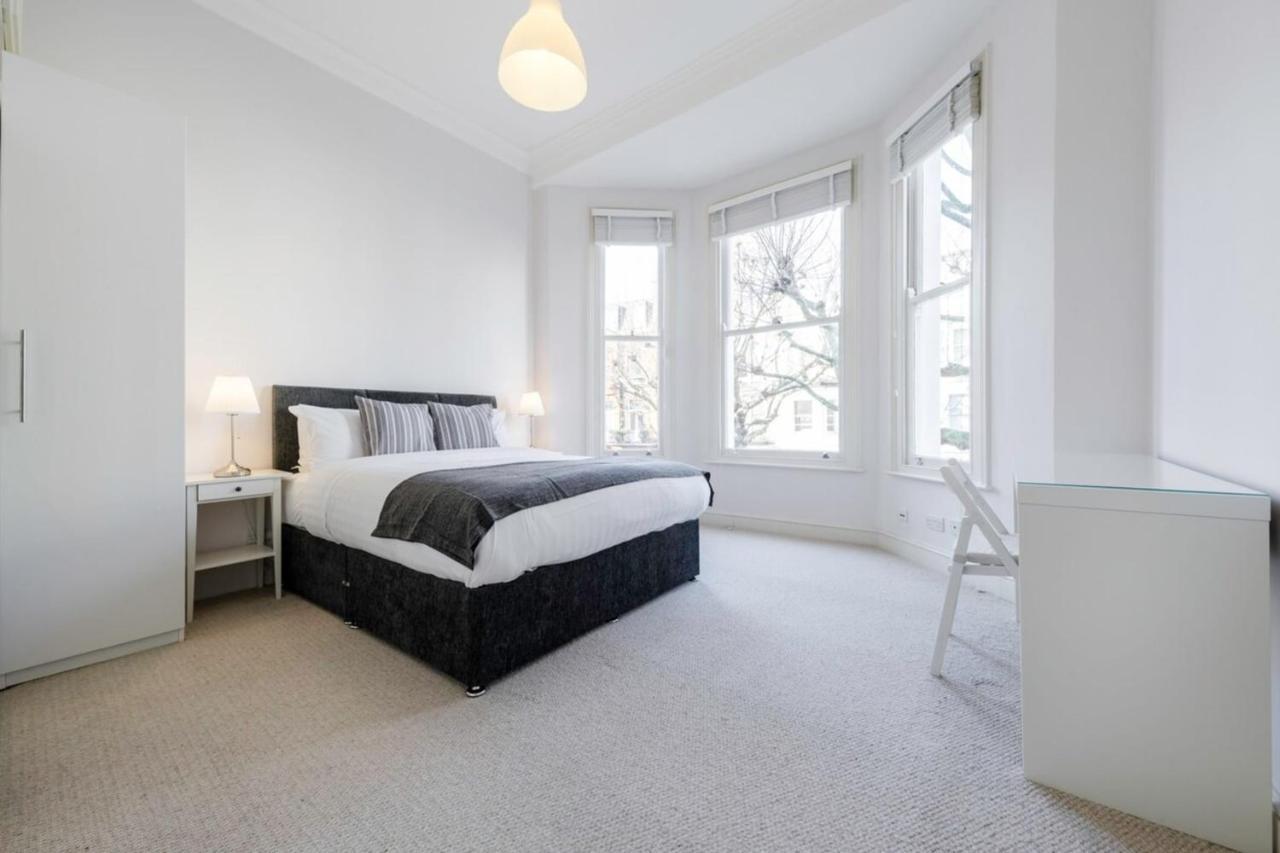 Elegant Earl'S Court 2 Bedroom Flat Just 4 Minutes From Tube London Kültér fotó